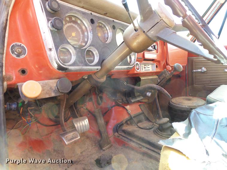 image for item BJ9955 1969 Chevrolet C60 grain truck