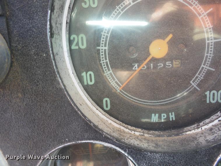 image for item BJ9955 1969 Chevrolet C60 grain truck