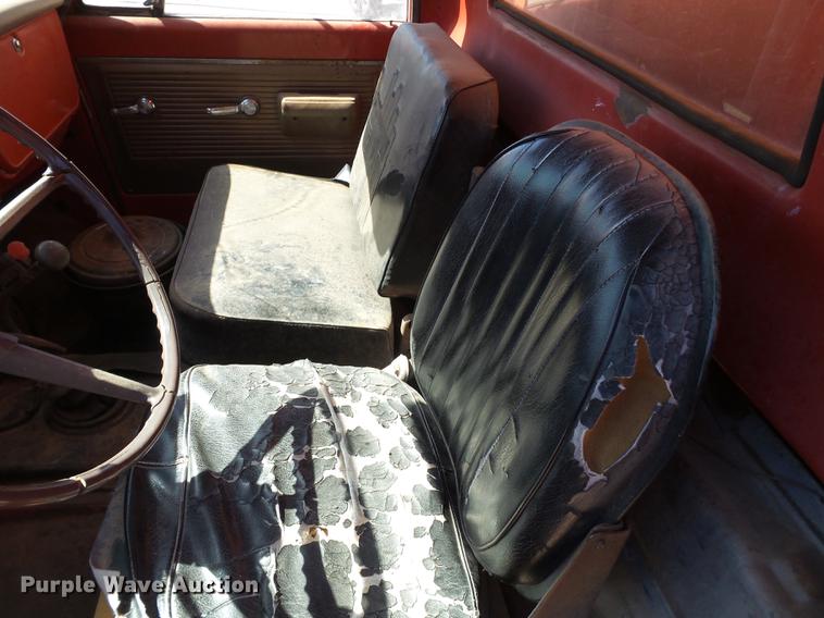 image for item BJ9955 1969 Chevrolet C60 grain truck