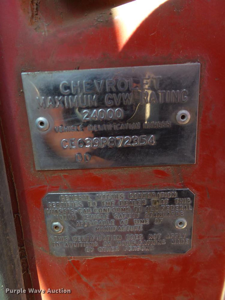 image for item BJ9955 1969 Chevrolet C60 grain truck