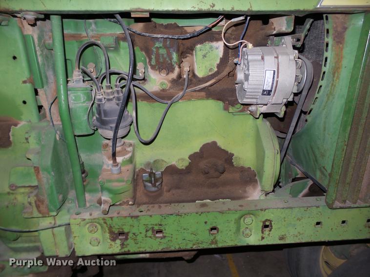 image for item BJ9957 John Deere 3010 tractor