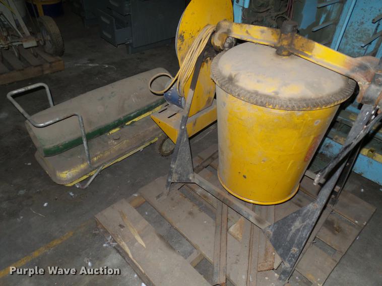 image for item BJ9961 Feed mixer