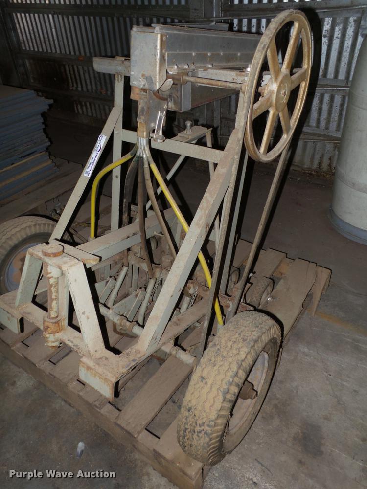 image for item BJ9966 Plot seeder