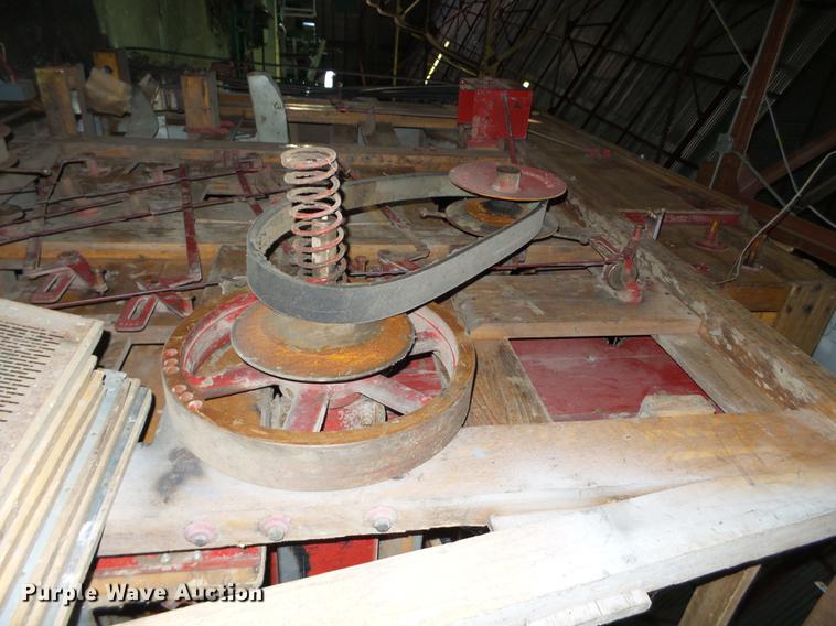 image for item BJ9967 Clipper Super K2248BDW seed cleaner