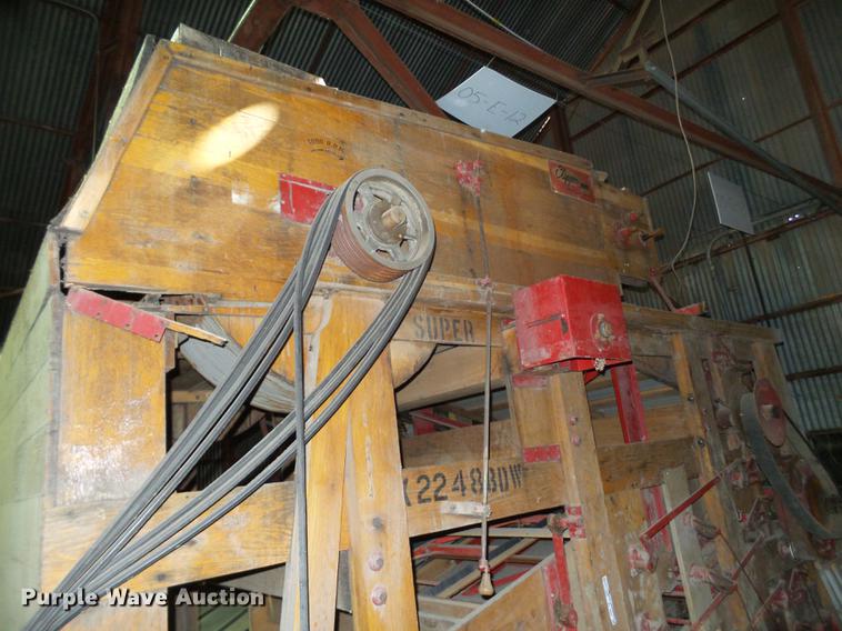 image for item BJ9967 Clipper Super K2248BDW seed cleaner