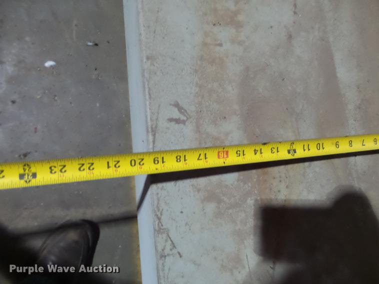 image for item BJ9969 Elevator legs and conveyors