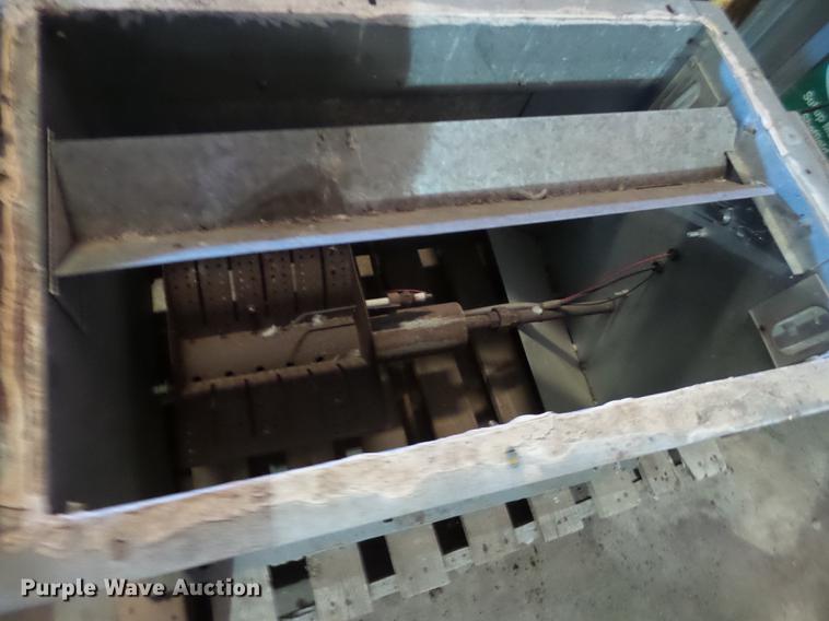 image for item BJ9979 (5) Sukup grain dryer burner units