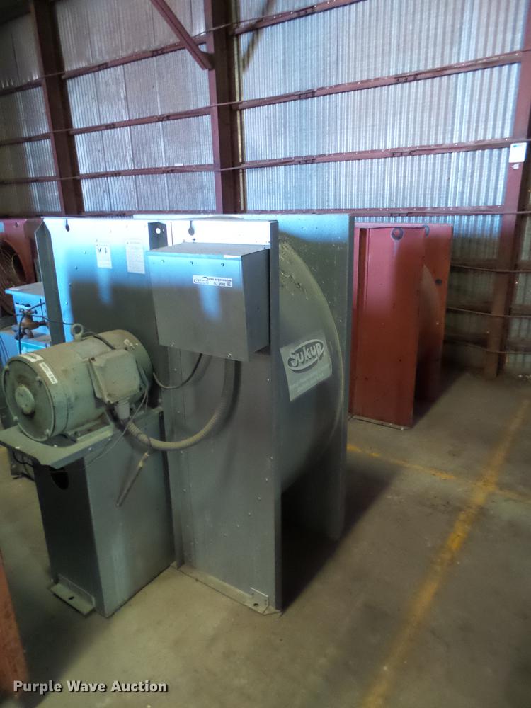 image for item BJ9982 (4) Sukup grain dryers
