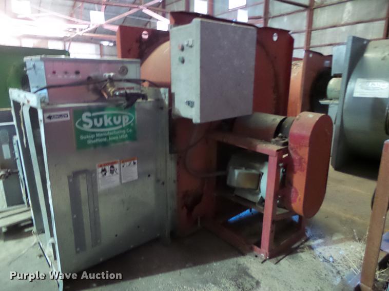 image for item BJ9982 (4) Sukup grain dryers