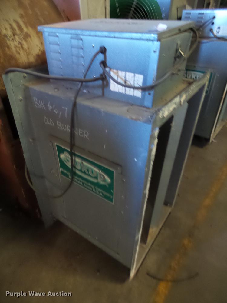 image for item BJ9986 (4) Sukup grain dryers