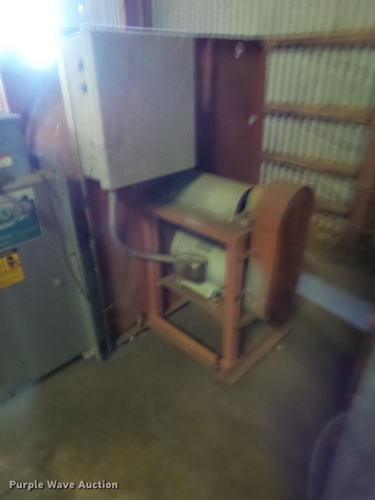 image for item BJ9986 (4) Sukup grain dryers