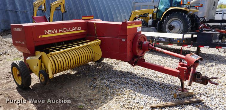 image for item DA1291 1988 New Holland 311 square baler