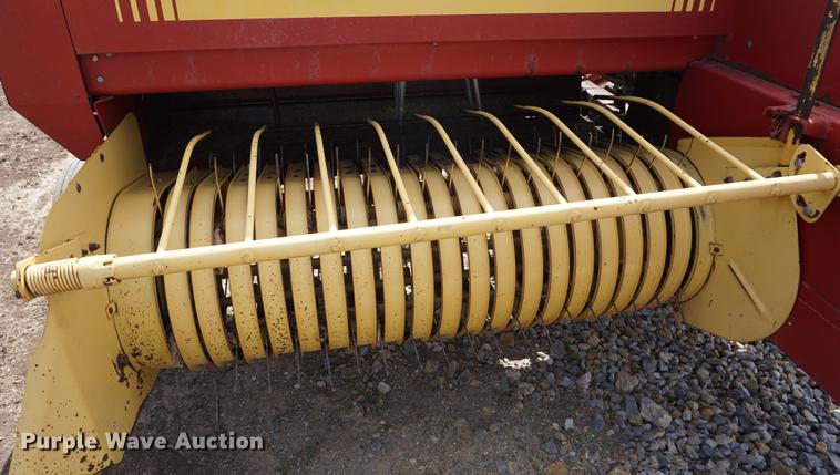 image for item DA1291 1988 New Holland 311 square baler