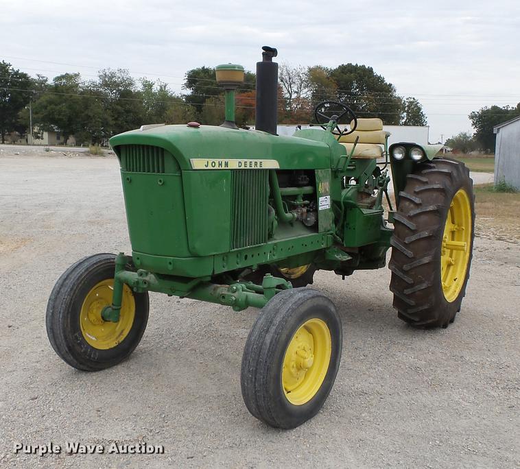image for item DA2404 John Deere 4010 tractor