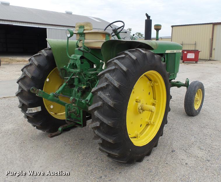 image for item DA2404 John Deere 4010 tractor