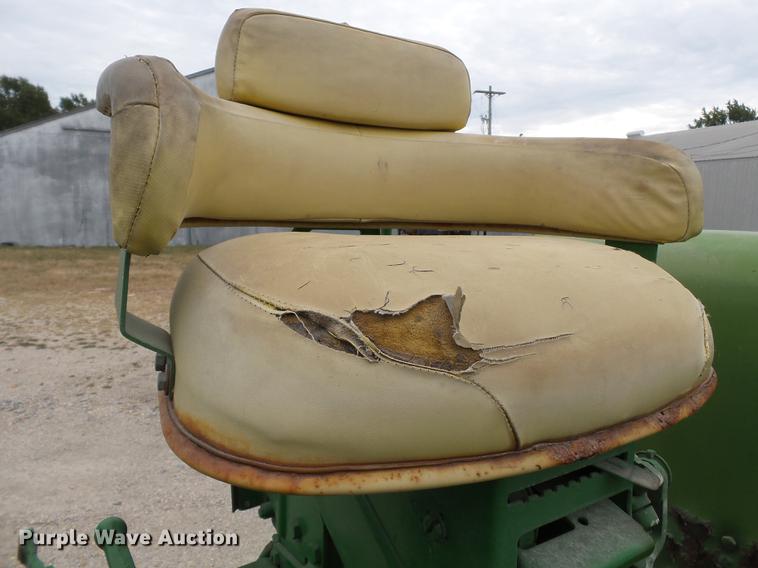 image for item DA2404 John Deere 4010 tractor