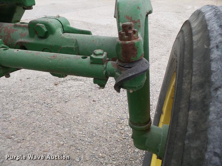 image for item DA2404 John Deere 4010 tractor