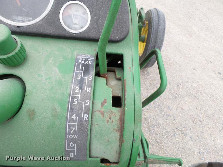 image for item DA2404 John Deere 4010 tractor