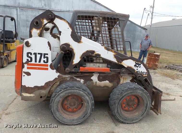 image for item DA2405 2005 Bobcat S175 skid steer