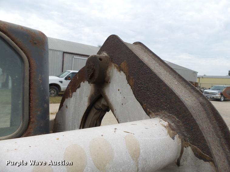 image for item DA2405 2005 Bobcat S175 skid steer