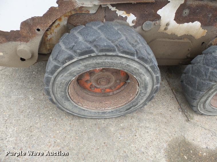 image for item DA2405 2005 Bobcat S175 skid steer