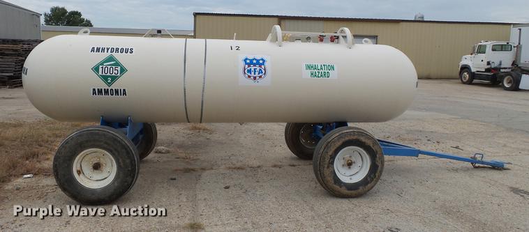 image for item DA2406 Anhydrous ammonia nurse tank