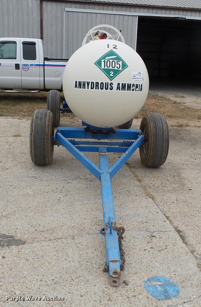image for item DA2406 Anhydrous ammonia nurse tank