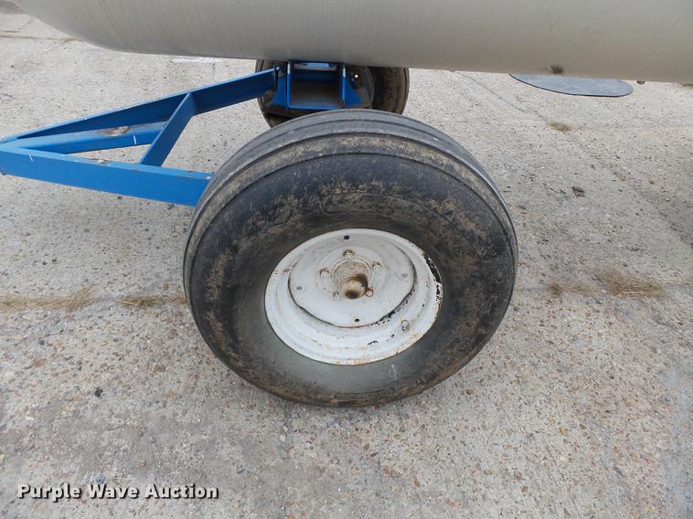 image for item DA2406 Anhydrous ammonia nurse tank