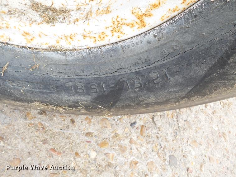 image for item DA2406 Anhydrous ammonia nurse tank