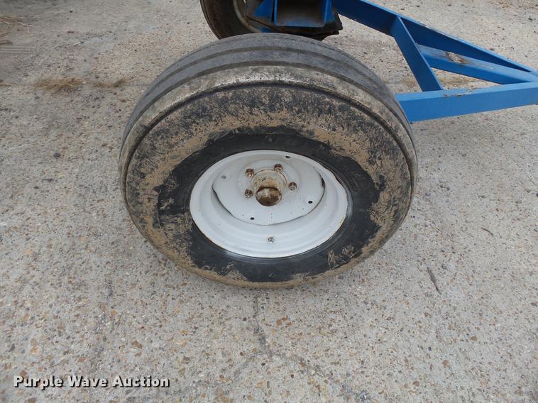 image for item DA2406 Anhydrous ammonia nurse tank