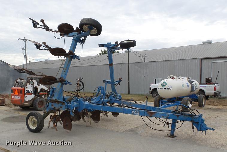 image for item DA2408 Blu-Jet anhydrous ammonia applicator