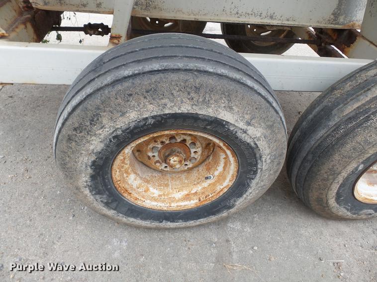 image for item DA2409 Fertilizer spreader