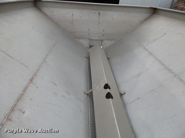 image for item DA2409 Fertilizer spreader