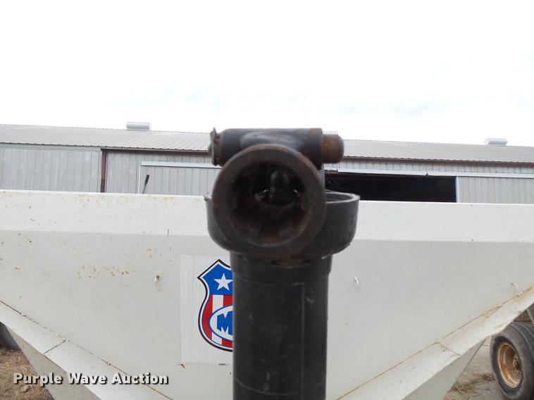 image for item DA2410 Fertilizer spreader