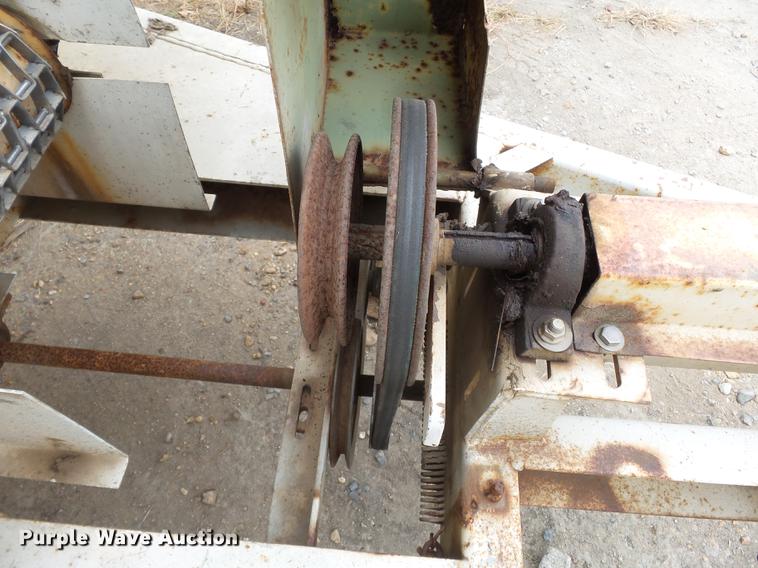 image for item DA2410 Fertilizer spreader