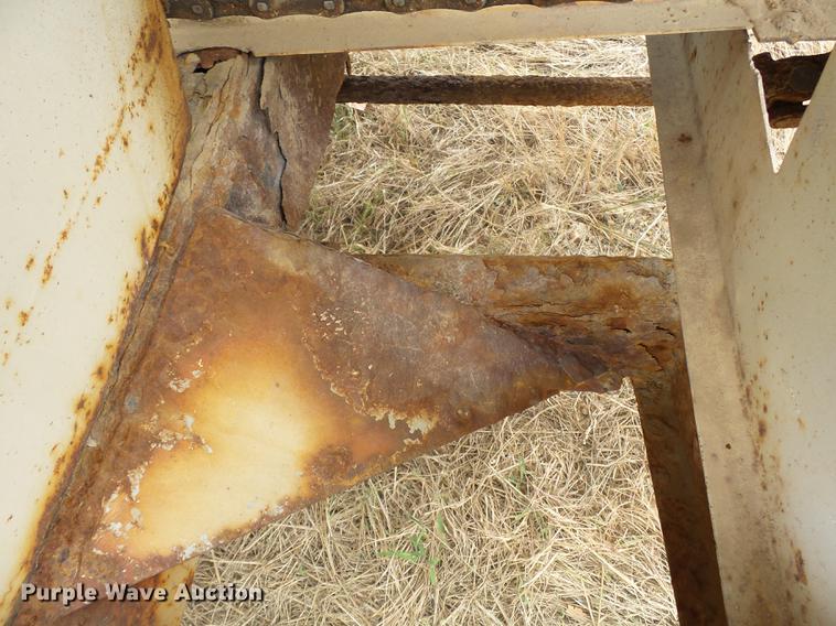 image for item DA2410 Fertilizer spreader