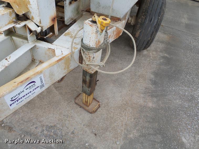 image for item DA2411 Fertilizer spreader