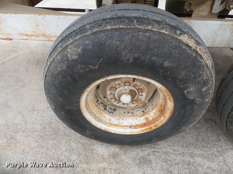 image for item DA2411 Fertilizer spreader