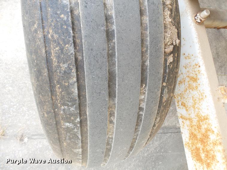 image for item DA2411 Fertilizer spreader