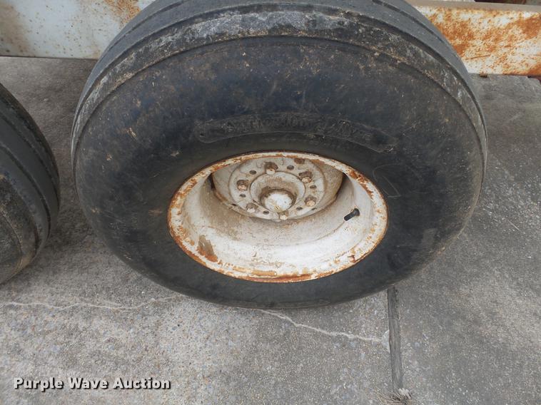 image for item DA2411 Fertilizer spreader