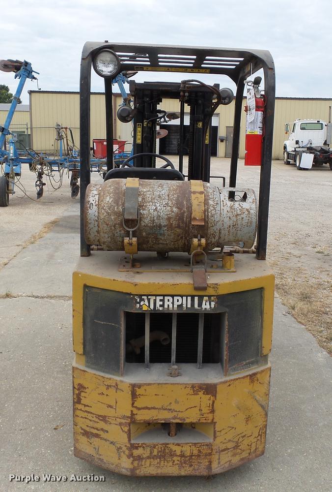 image for item DA2416 Caterpillar forklift