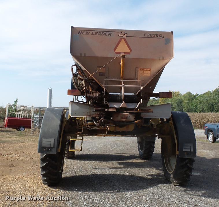 image for item DA2423 2002 Ag-Chem RoGator 1254C self-propelled applicator