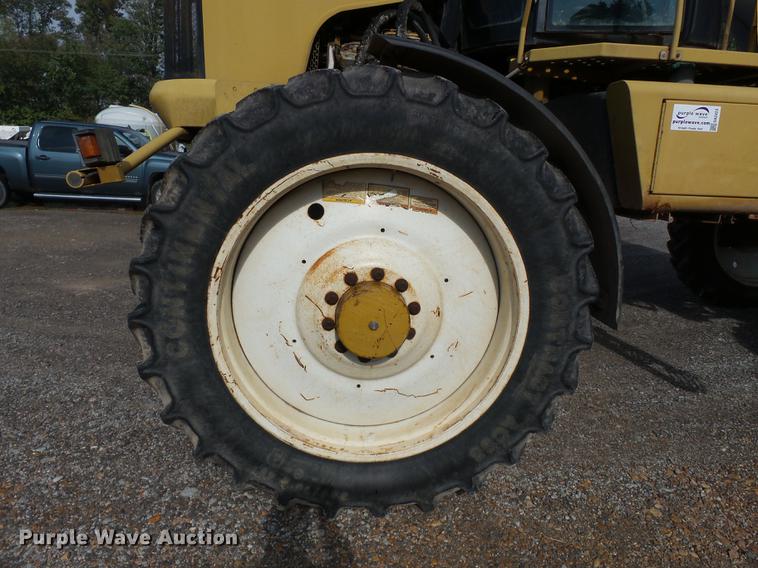 image for item DA2423 2002 Ag-Chem RoGator 1254C self-propelled applicator