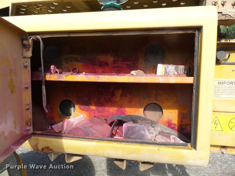 image for item DA2423 2002 Ag-Chem RoGator 1254C self-propelled applicator