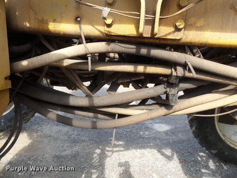 image for item DA2423 2002 Ag-Chem RoGator 1254C self-propelled applicator