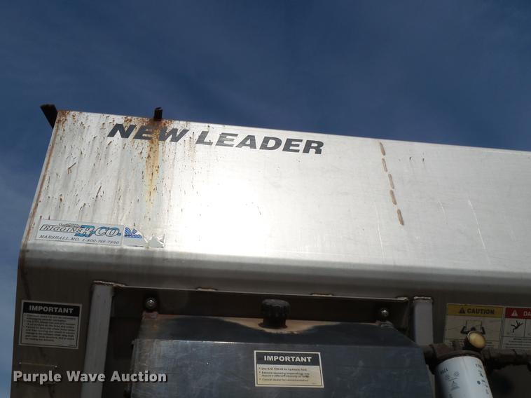 image for item DA2423 2002 Ag-Chem RoGator 1254C self-propelled applicator