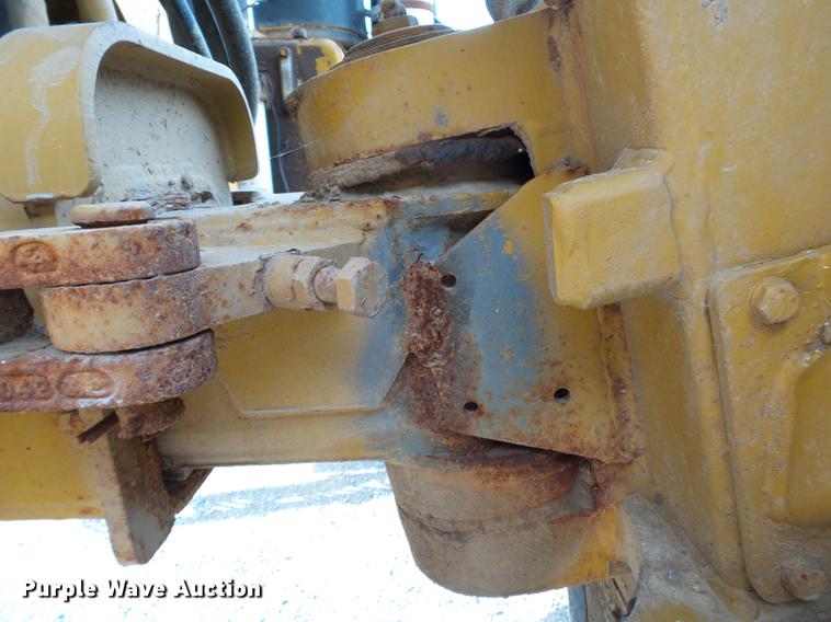 image for item DA2423 2002 Ag-Chem RoGator 1254C self-propelled applicator