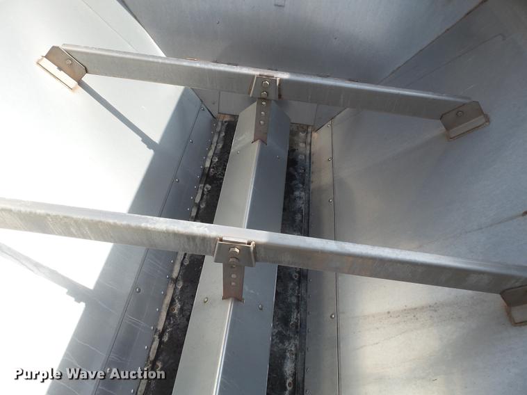 image for item DA2423 2002 Ag-Chem RoGator 1254C self-propelled applicator