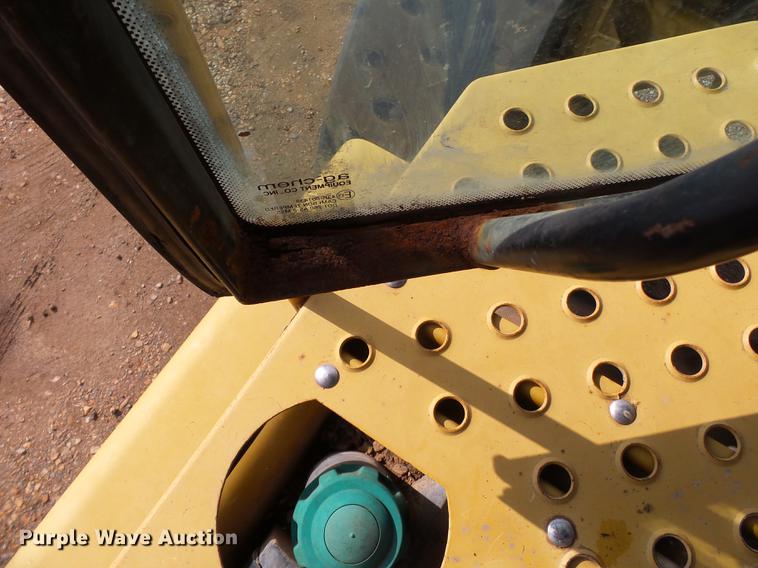 image for item DA2423 2002 Ag-Chem RoGator 1254C self-propelled applicator