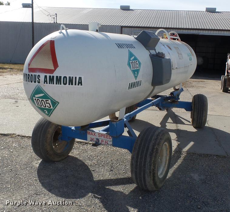 image for item DA2425 Anhydrous ammonia nurse tank